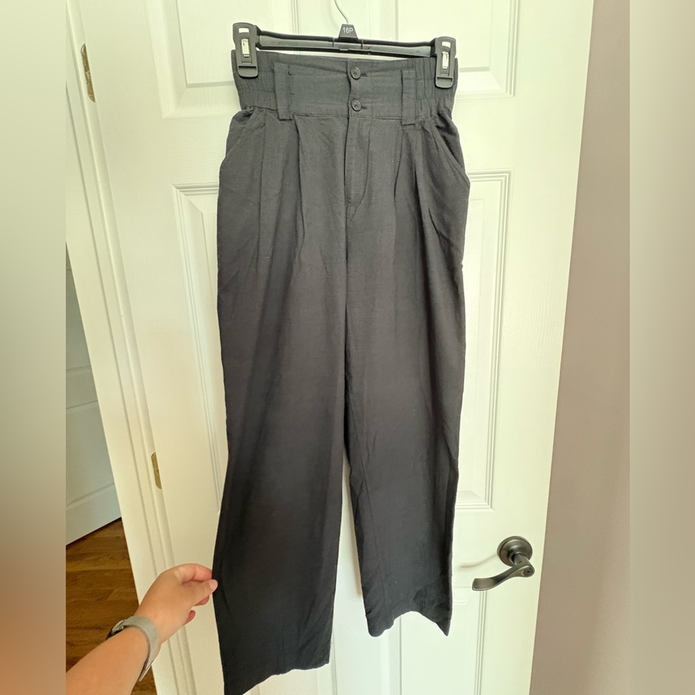 Urban Outfitters black Trousers elastic waist and buttons size xs